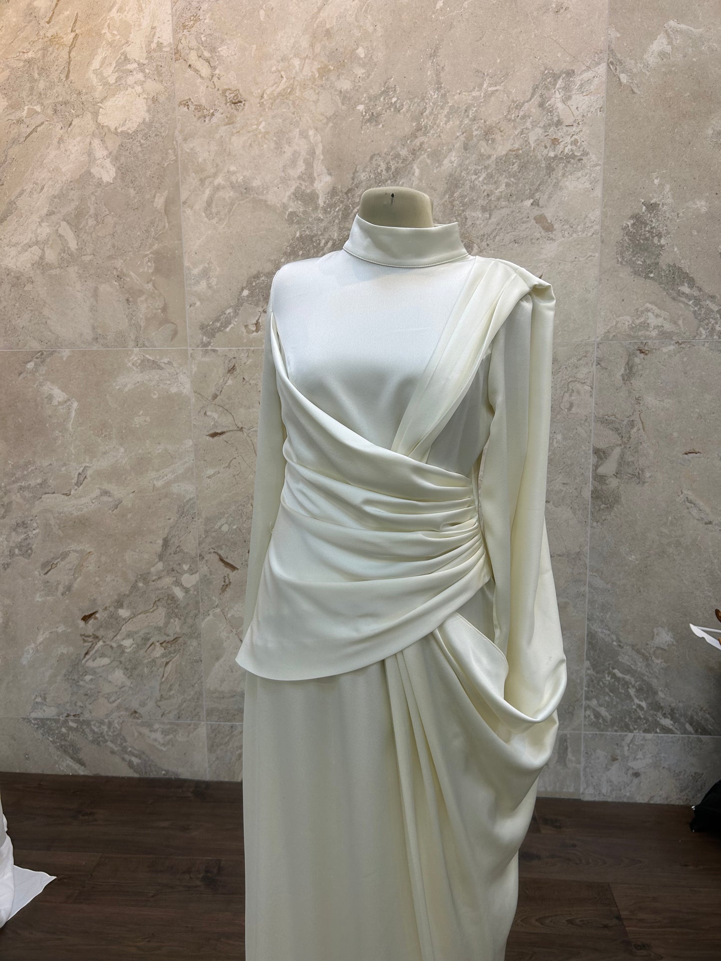 ROBE MODEST