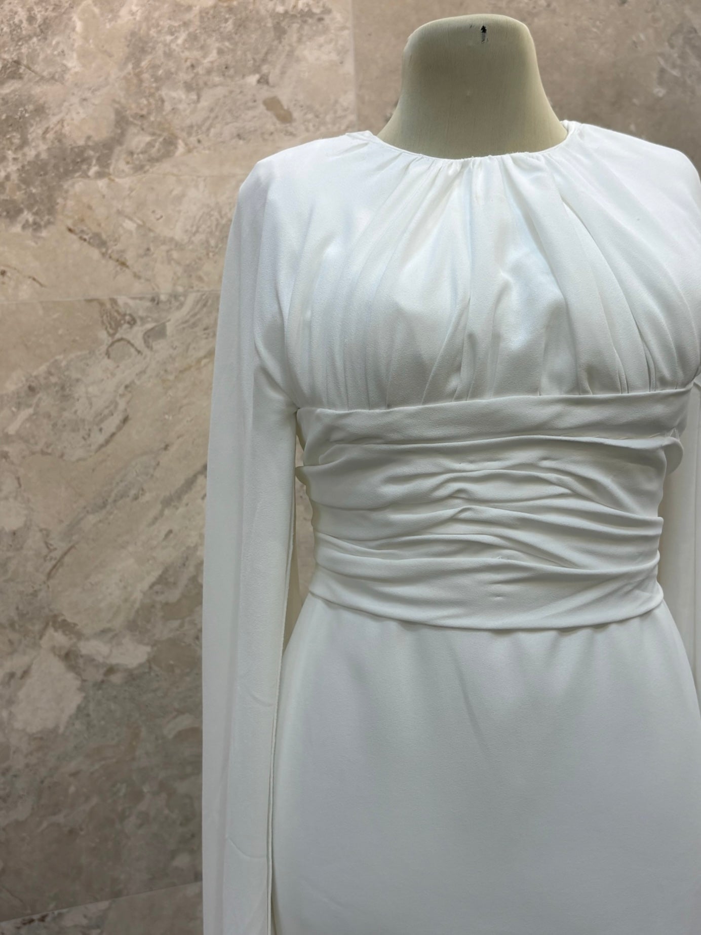 ROBE MODEST DRAPE