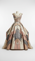 Robe de bal en soie structurée